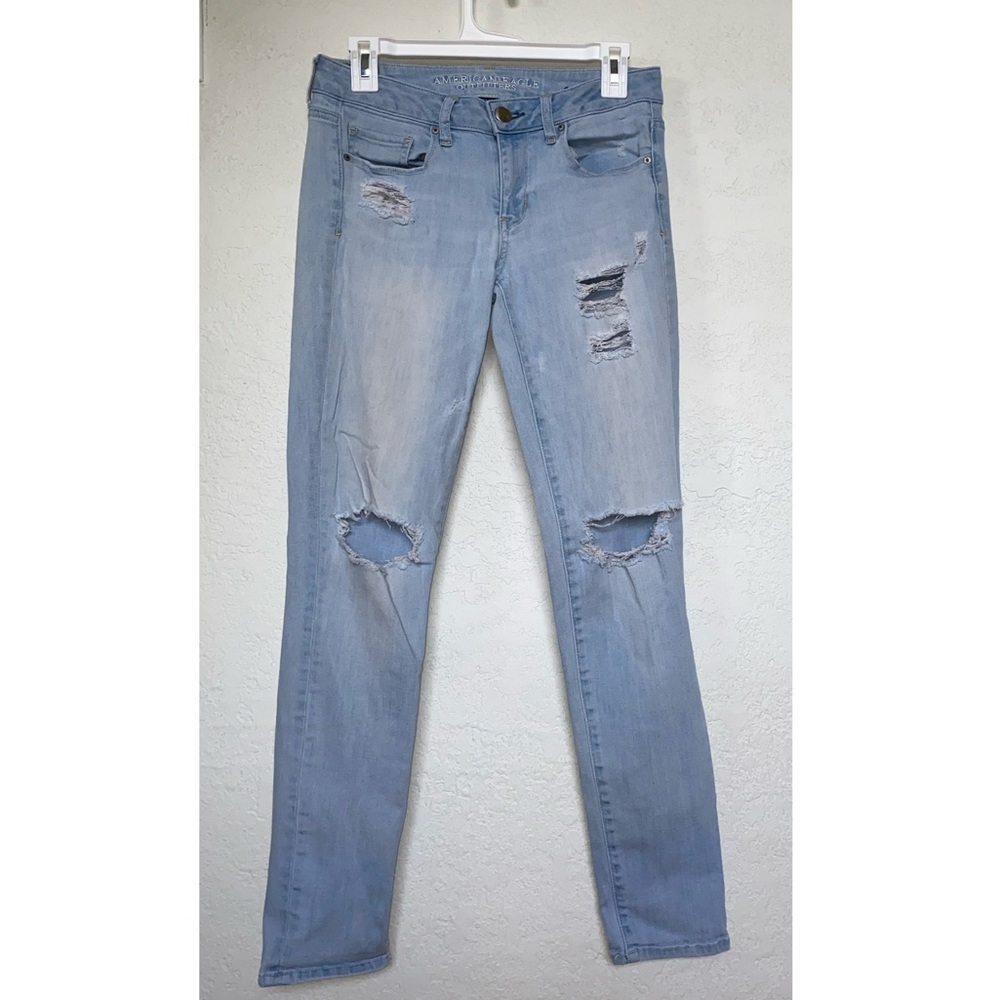 American Eagle Super Stretch Distressed Skinny Jeans